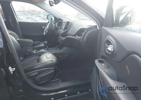 2019 Jeep Cherokee Trailhawk 4X4 from USA, damaged, VIN 1C4PJMBX5KD188295